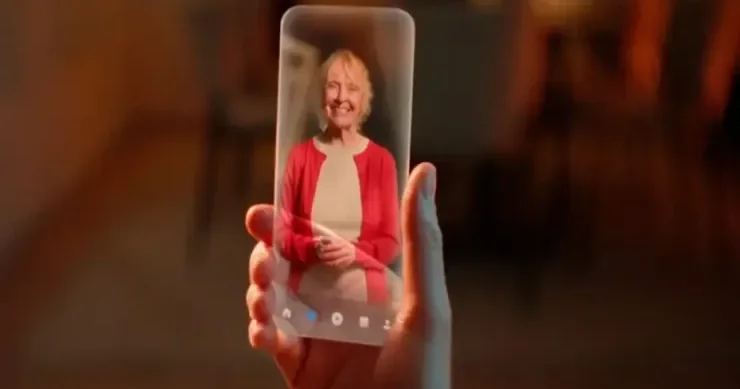 İstifadəçilərin ölən yaxınları ilə video söhbəti: Yeni tətbiq mübahisələrə səbəb oldu VİDEO