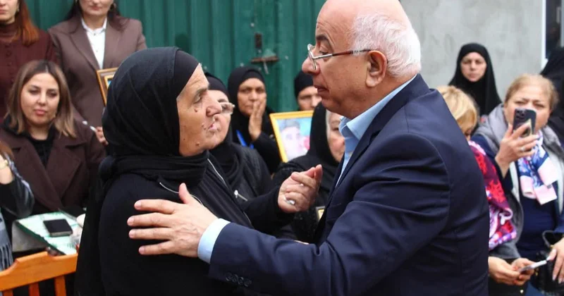 Deputatlar Milli Qəhrəmanın evinə getdilər FOTOLAR