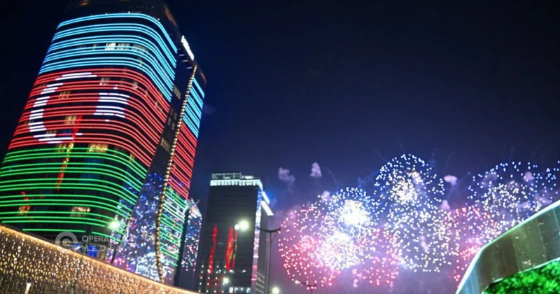 Daşkənd Azərbaycan bayrağının rənglərində İŞIQLANDIRILDI