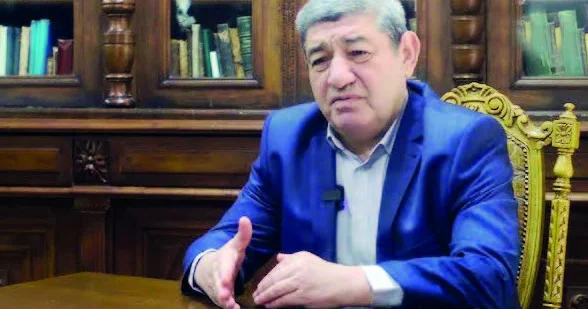 Ana dilinə sayğısız münasibət mənəvi cinayətdir