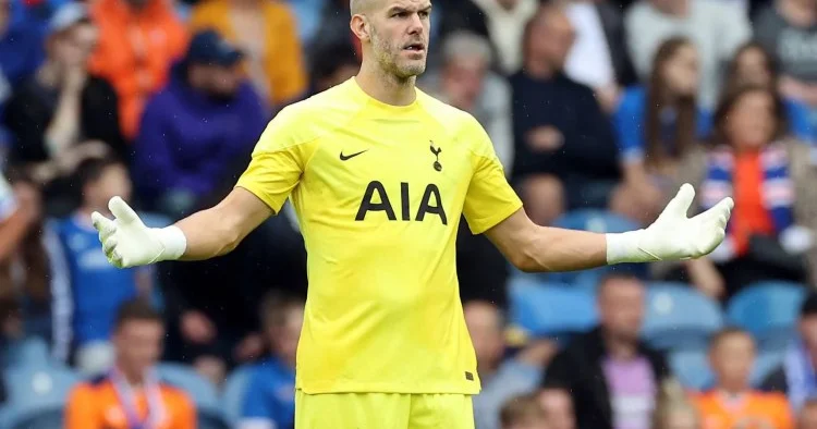 37 yaşlı qapıçı İtaliya klubuna təklif olundu