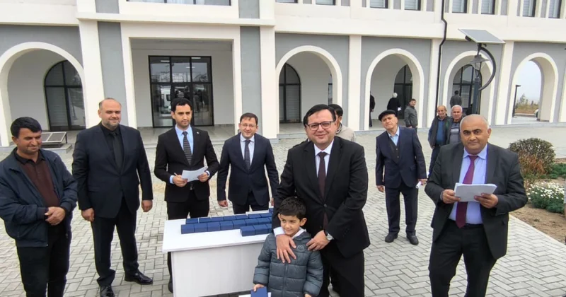 Mənzillərin açarları Xıdırlıya köçənlərə təqdim olundu