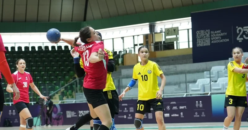 İslam Oyunları: Həndbol millimiz ilk oyunda məğlub oldu