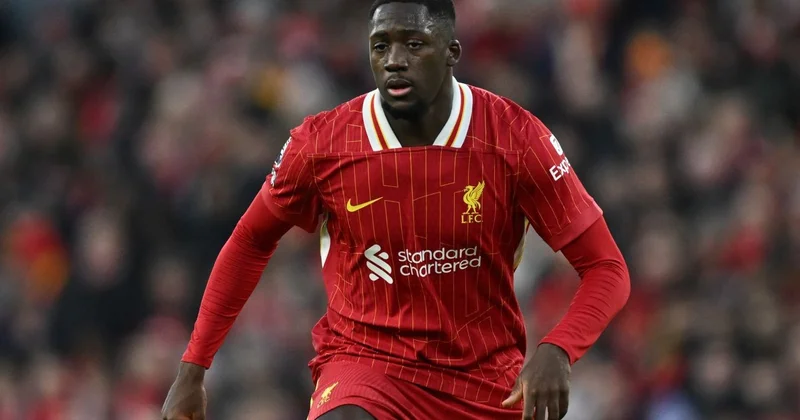 “Liverpul” Konateni transferə çıxarır Xəbərdarlıq edildi