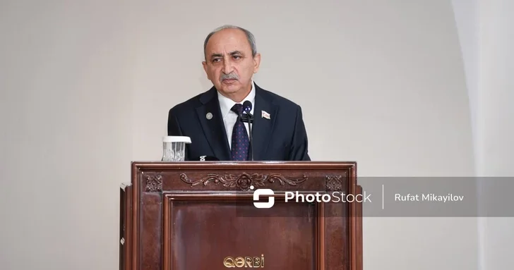 Председатель ОЗА предложил разработать закон о статусе беженцев из Западного Азербайджана