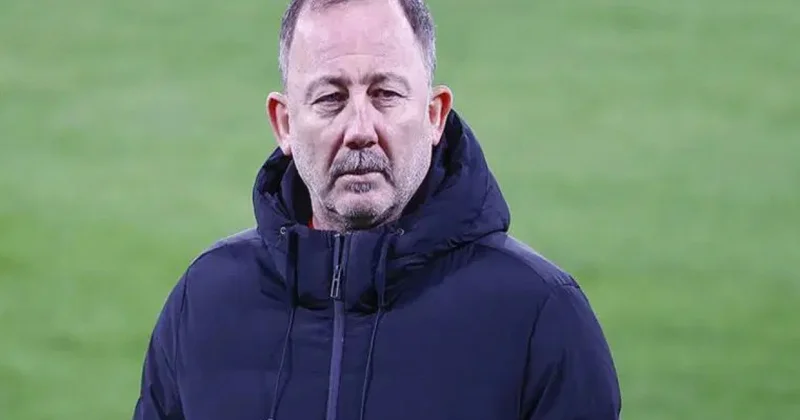 Sergen Yalçın: Rafa Silva peşəkar kimi davranmır