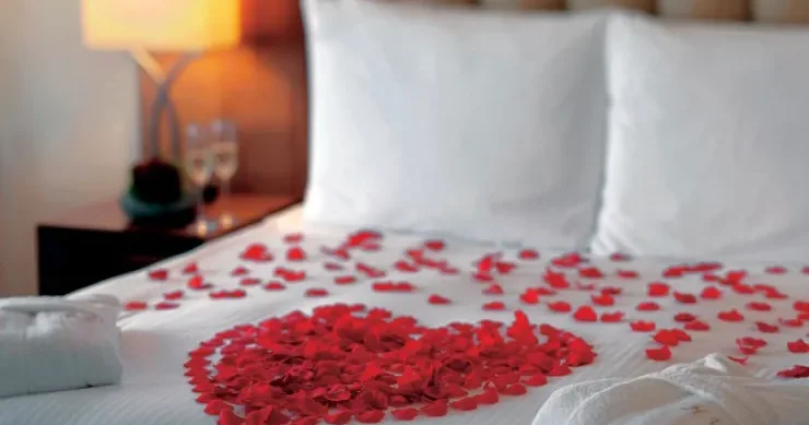 Bakıda ŞOK OLAY: oğlan oteldə sevgilisini qarət etdi