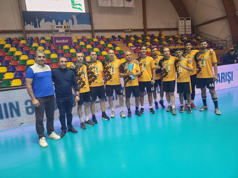 FHN voleybolçuları çempion oldu