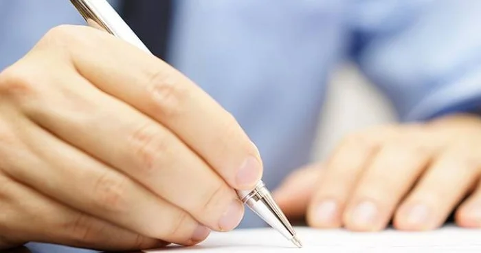 Bank vətəndaşın borcunu silməyə məcbur edilə bilərmi?