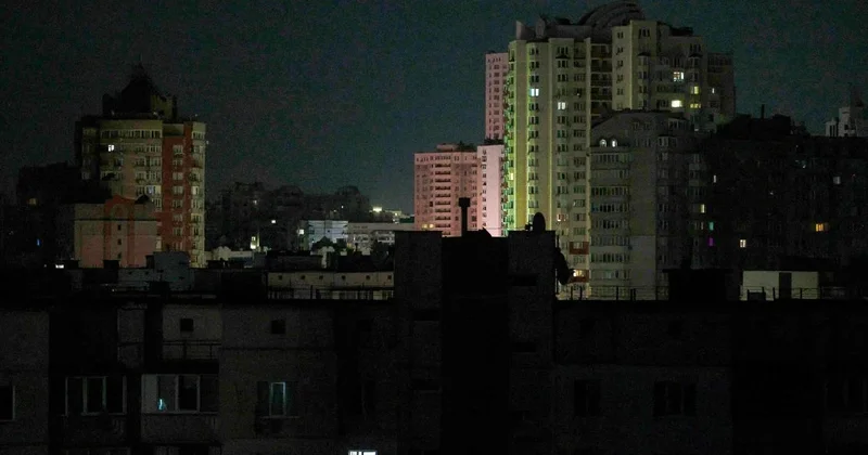 WP: Kiyev və Şərqi Ukrayna kütləvi elektrik böhranının astanasındadır