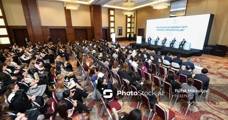 В Азербайджане предложили учредить дисциплину нравственности в школах