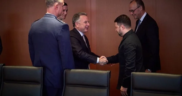 Berlində sammit, cəbhədə döyüşlər BAXIŞ BUCAĞI