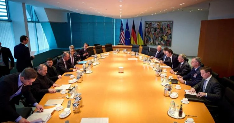 KİV: Kiyev seçkilər keçirməyə və NATO dan imtina etməyə hazırdır