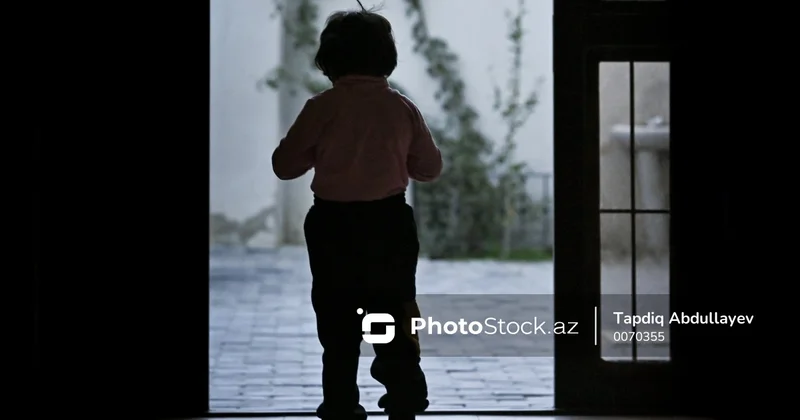 Sumqayıtda 3 4 yaşlarında uşaq tapıldı KONKRET