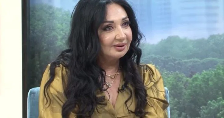 İndi başqa eşqlə yaşayıram