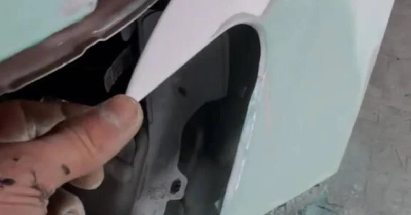 Автомеханик в Баку удивлен найденным в автомобиле BYD ВИДЕО