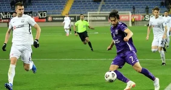 Sumqayıt yeddi dəqiqəyə Neftçi yə iki qol VURDU