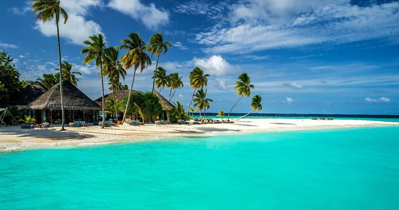 Граждане Азербайджана смогут поехать на Мальдивы без виз Minval Politika