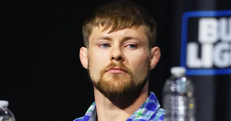 UFC döyüşçüsü Mitçell Topriyaya: “Sən alçaqsan və uşaqlarını görməyə layiq deyilsən”