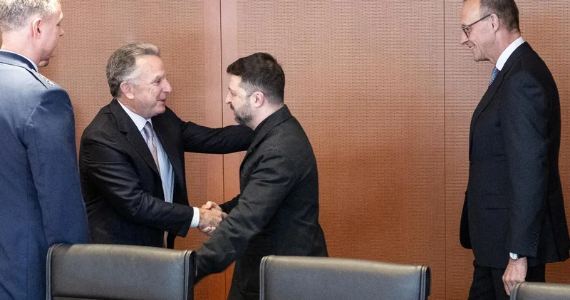 Переломный момент в переговорах: Зеленский готов к неожиданному шагу Minval Politika