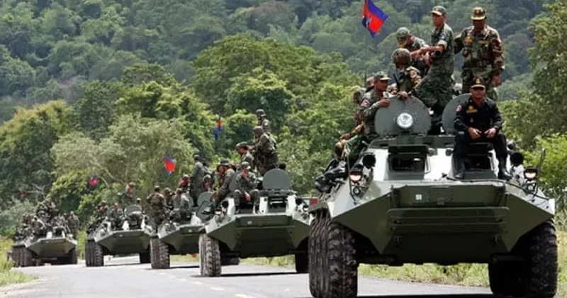 Tailand Kamboca ərazisinə zərbələri artırıb