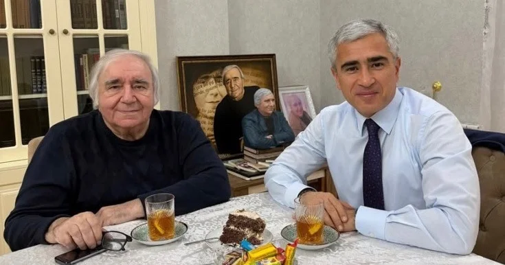 Anar Ələkbərov Ramiz Rövşənin evində Foto