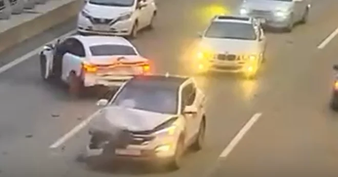 Участники свадебного кортежа устроили цепную аварию в Баку Minval Politika