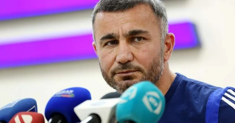 "Maşında gəlirəm, sağdan biri siqnal verir, soldan biri deyir..." Qurban Qurbanov