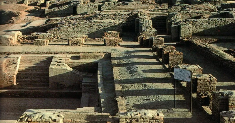 Древний город в Пакистане может пострадать от капризов природы Minval Politika