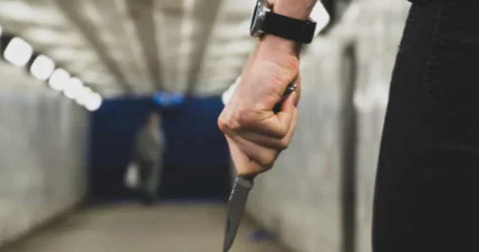 Goranboy sakini bıçaqlanıb