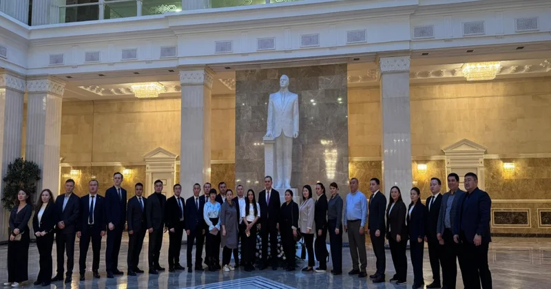 Qazaxıstanın hakimliyə namizədləri Ədliyyə Akademiyasında təcrübə keçib