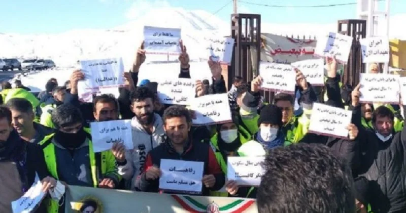 Tikantəpəli mədənçilər etiraz aksiyası keçirdilər