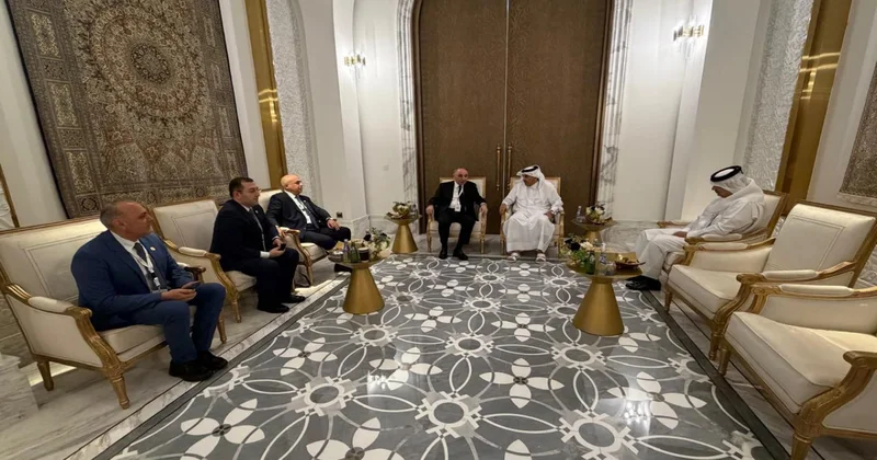 Baş prokuror Qətərə işgüzar səfərə gedib