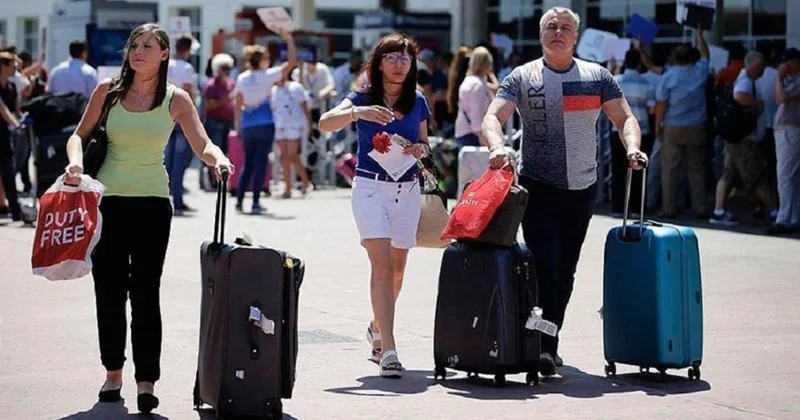 Xarici turistlər Azərbaycana əsasən Bakı üzərindən daxil olurlar TURİZM EKSPERTİ