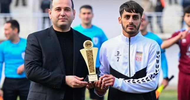 2 ci liqada “Ayın qolu”nun qalibi mükafatlandırıldı