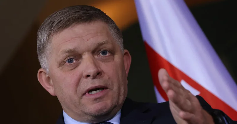 Slovakiyanın Baş naziri Fiko Ukraynanı Aİ nin qara dəliyi adlandırıb