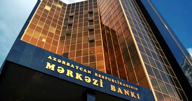 Капитал уходит, активы растут