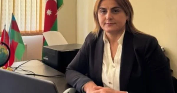 Direktor rektor və müdirə təşəkkür edib