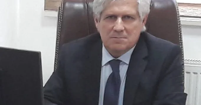 Beynəlxalq nəşrlər və elmi reputasiya: indeksli jurnal tələsi