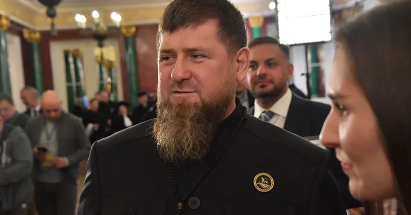 “Mən hakimiyyətdən və xalqa xidmətdən boğaza yığılmışam“ Kadırov