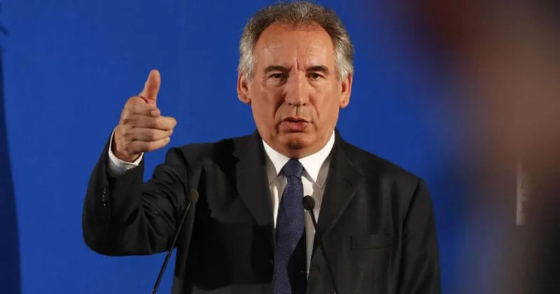 Fransanın keçmiş baş naziri xəstəxanaya yerləşdirildi