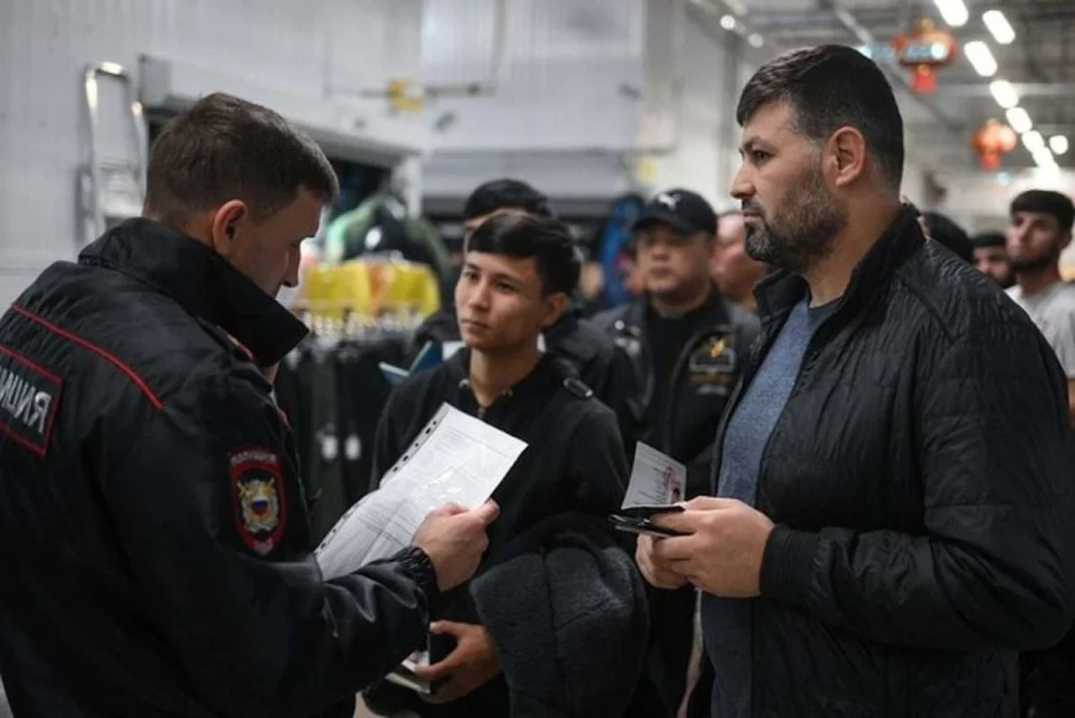 "Gedin vuruşun, ölsəniz pul, ölməsəniz pasport verəcəyik" Rusiya deportasiya olunan azərbaycanlılara şərt qoydu