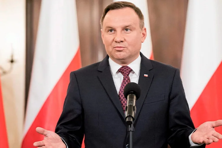 Duda NATO dan Ukraynaya üzvlük üçün rəsmi dəvət göndərməyi xahiş edib