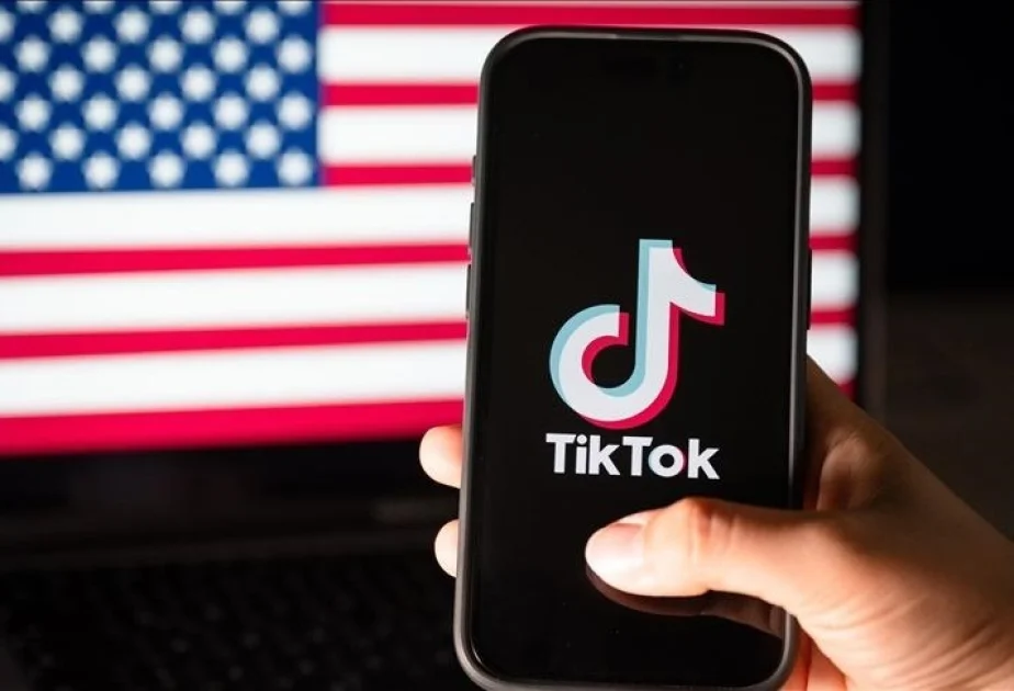 Tramp ABŞ da “TikTok” sosial şəbəkəsini saxlamağa çalışır AZƏRTAC