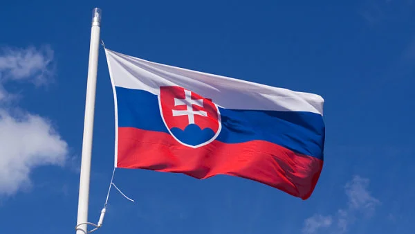 Slovakiyada gimnaziyada bıçaqlı hücum nəticəsində azı iki nəfər ölüb