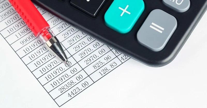 Прибыль бакинского филиала Нацбанка Ирана снизилась примерно на 43%