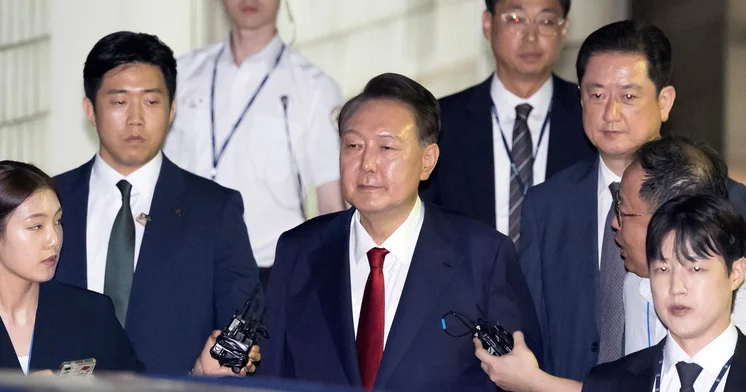 Sabiq prezident 5 il həbs cəzasına məhkum edilib