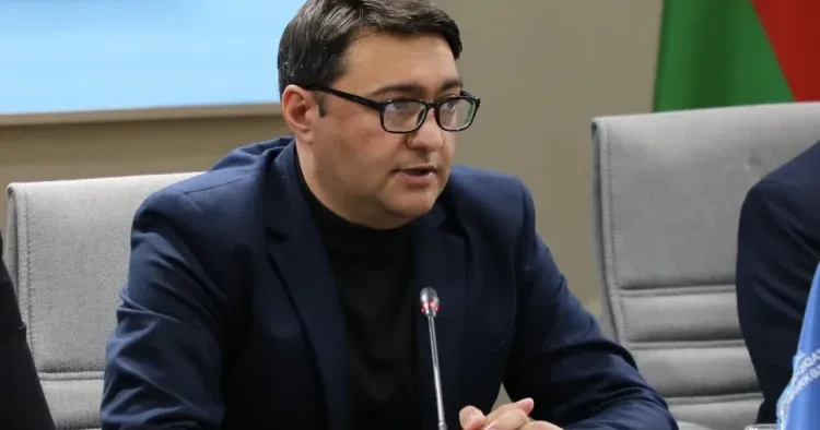 Birliyi olduğun coğrafiya yox, uğrunda mübarizə apardığın maraq coğrafiyası müəyyən edir Əziz Əlibəyli