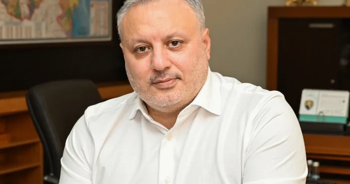 “Futbola sevgim karyeramda dönüş nöqtəsi oldu” “CIO Views” Elxan Səmədov haqqında məqalə dərc edib FOTO