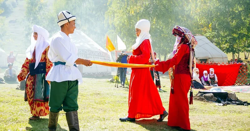 В Кыргызстане обсуждают жесткие ограничения на свадьбах и поминках